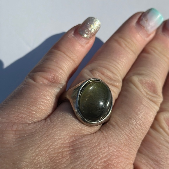 Vintage Jewelry - Vintage 1960-70s mood ring original copper base.